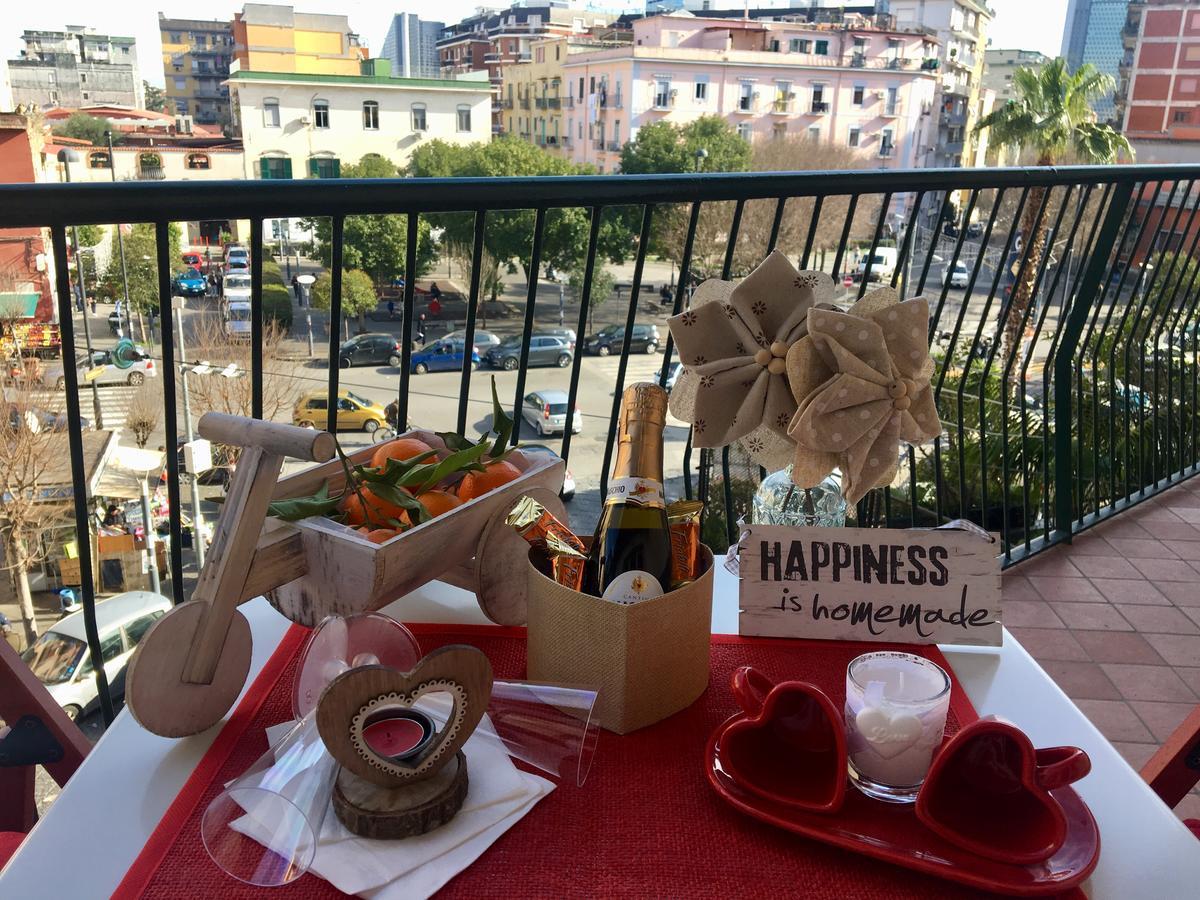 Holiday Garibaldi Napoli Bed and Breakfast Exterior foto