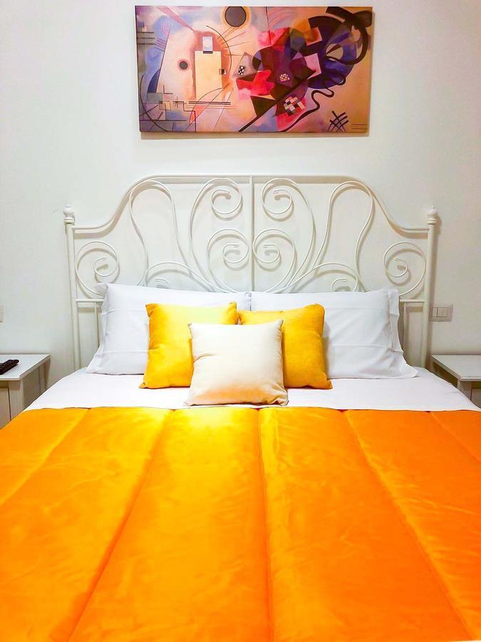 Holiday Garibaldi Napoli Bed and Breakfast Exterior foto
