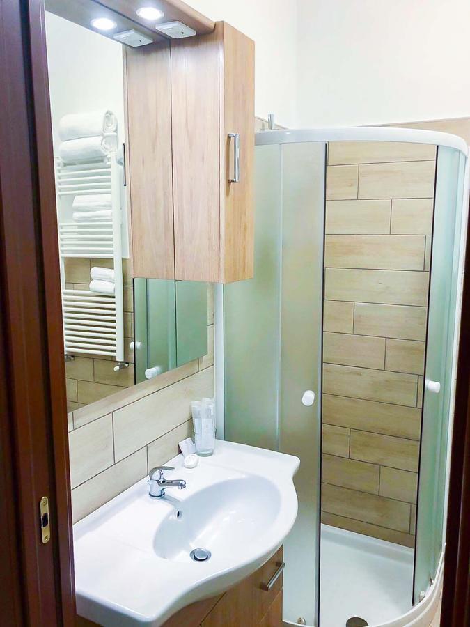 Holiday Garibaldi Napoli Bed and Breakfast Exterior foto