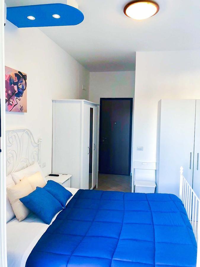 Holiday Garibaldi Napoli Bed and Breakfast Exterior foto