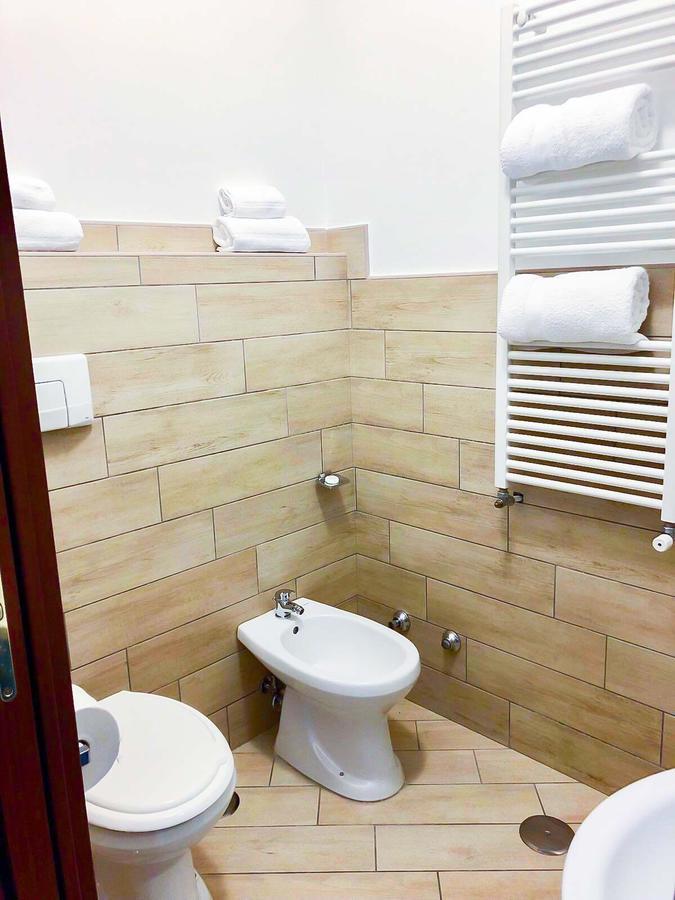 Holiday Garibaldi Napoli Bed and Breakfast Exterior foto